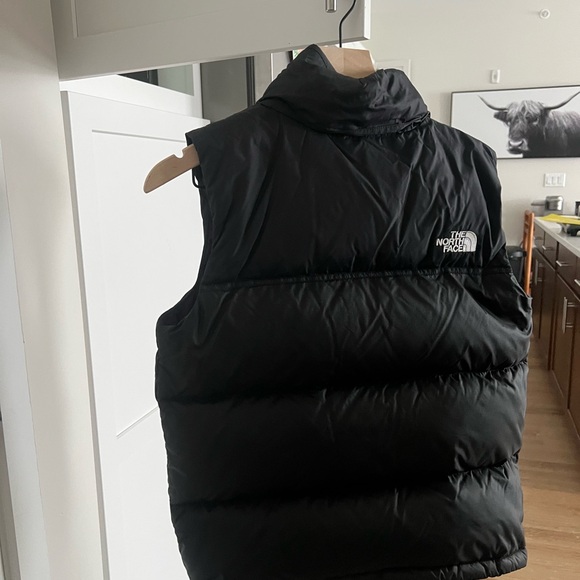 The North Face Jet Black Insulated Vest - Picture 3 of 6